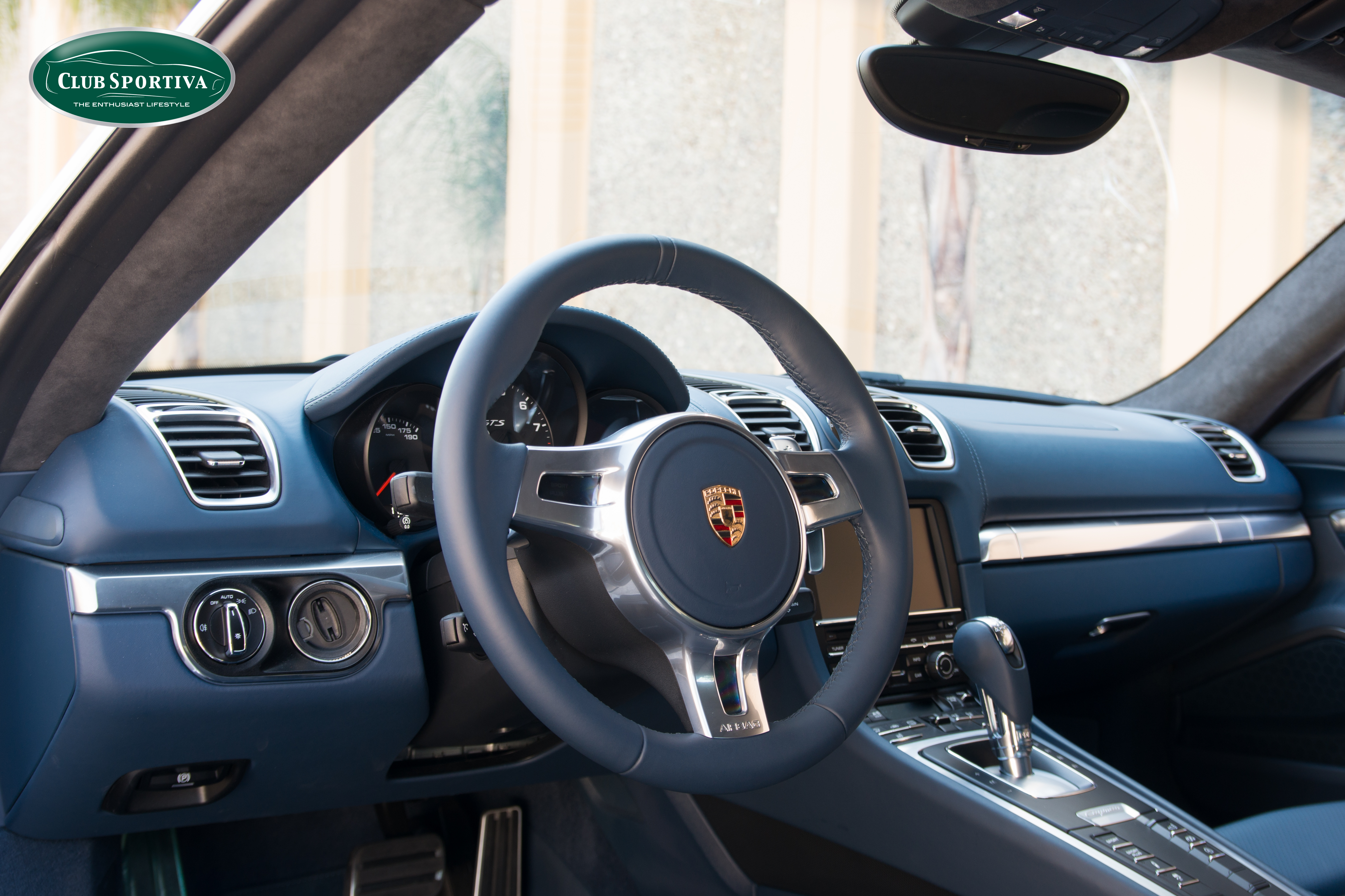 Porsche Cayman GTS interior