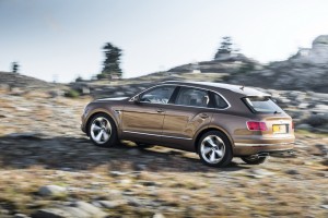 Bentley Bentayga offroading