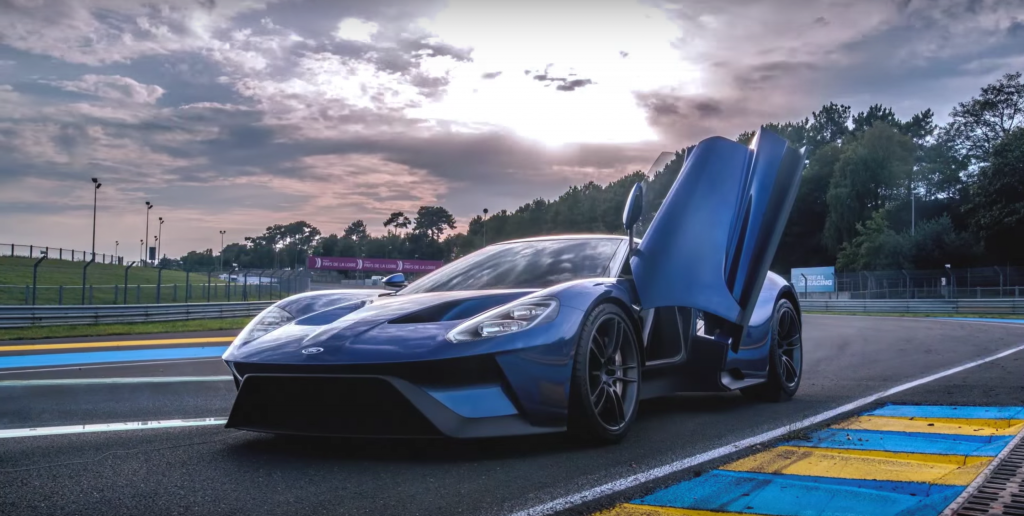 Ford GT open door