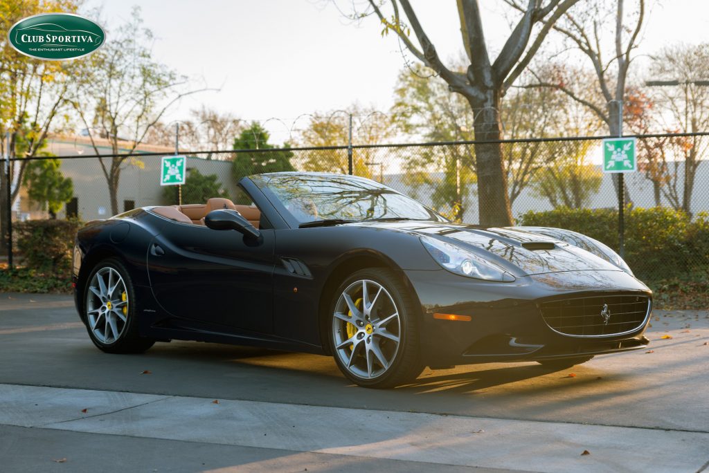 club-sportiva-ferrari-california-blu-pozzi-exterior